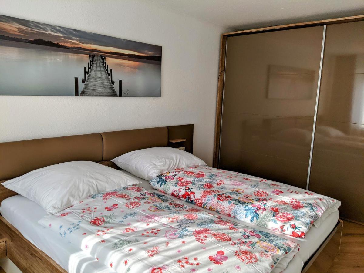 Cozy Apartment With Parking Garage Near Outlet Metzingen  Esterno foto