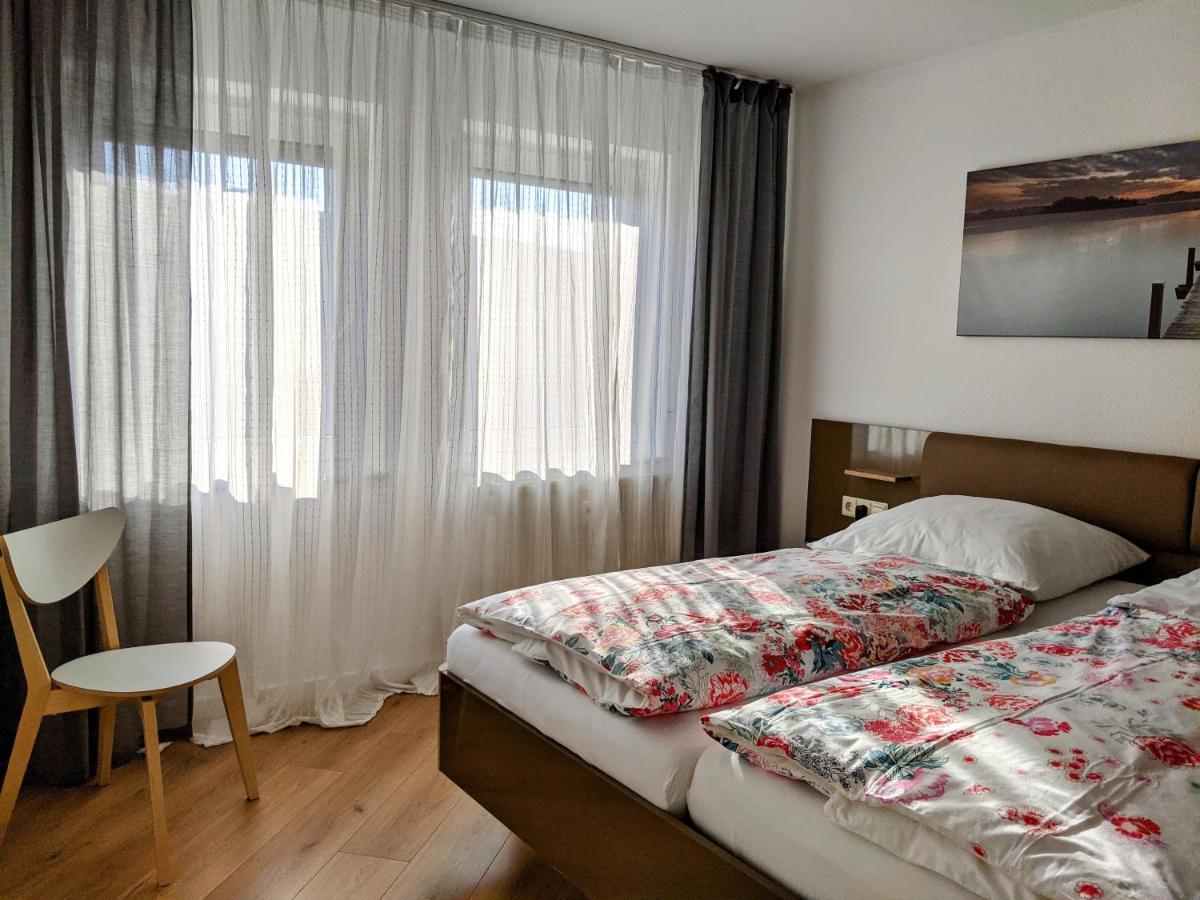 Cozy Apartment With Parking Garage Near Outlet Metzingen  Esterno foto