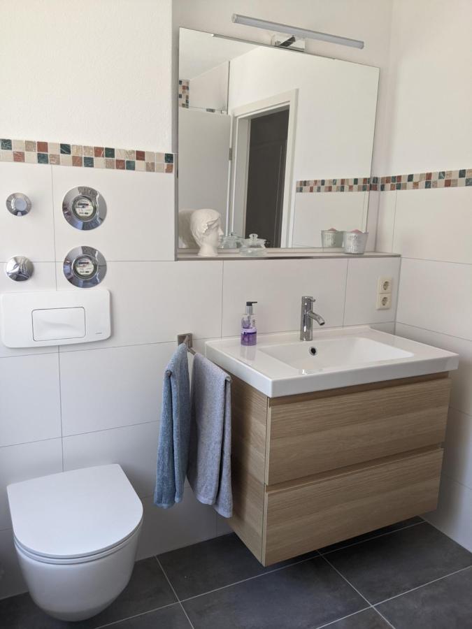 Cozy Apartment With Parking Garage Near Outlet Metzingen  Esterno foto