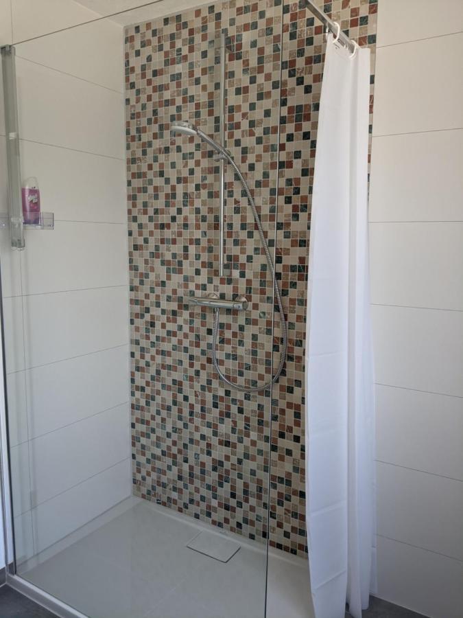 Cozy Apartment With Parking Garage Near Outlet Metzingen  Esterno foto